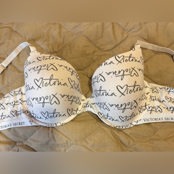 Victoria's Secret 36DD Heart Script T-shirt Demi Bra Logo Multi-way Underwire - Picture 1 of 13